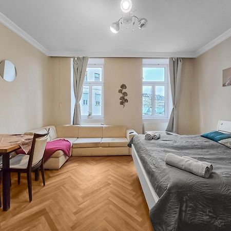 King-Size Comfort In Three Bedrooms Wien Eksteriør bilde